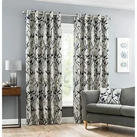 Leaf pattern curtains