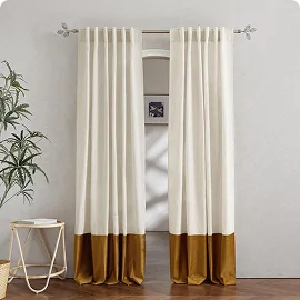 Tri-color wave curtains